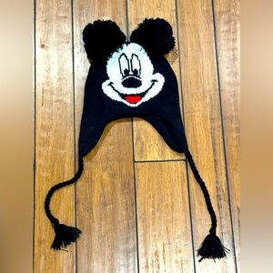 BNWT Mickey Mouse Pom Pom Ear Hat